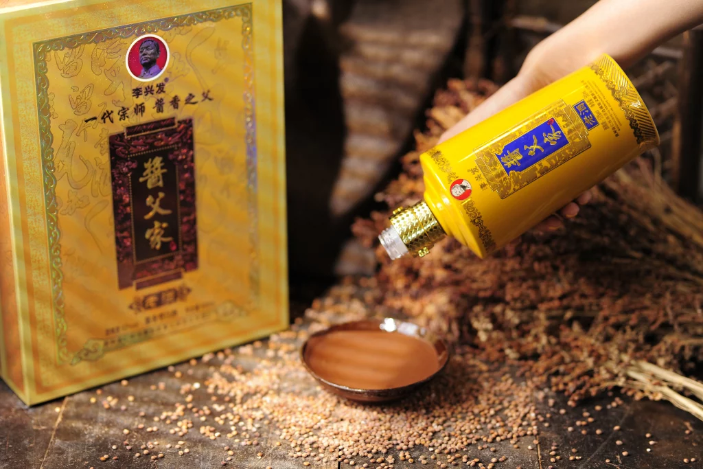 Jiangfujia Aged Baijiu traditional serving presentation